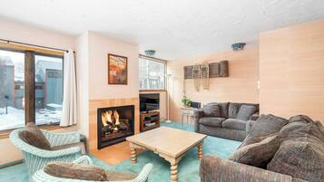 House (1 Bedroom) | Front of property