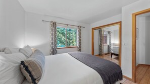 House (3 Bedrooms) | Interior - Moosetrack by Avantstay Hot Tub + BBQ Deck Tahoe Donner Ski, Golf & Beach Club Access (Truckee)