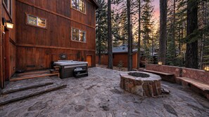 House (3 Bedrooms) | Front of property - Moosetrack by Avantstay Hot Tub + BBQ Deck Tahoe Donner Ski, Golf & Beach Club Access (Truckee)