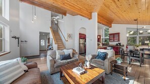 House (3 Bedrooms) | Interior - Moosetrack by Avantstay Hot Tub + BBQ Deck Tahoe Donner Ski, Golf & Beach Club Access (Truckee)