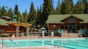 House (3 Bedrooms) | Interior - Moosetrack by Avantstay Hot Tub + BBQ Deck Tahoe Donner Ski, Golf & Beach Club Access (Truckee)