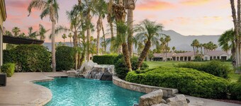 Monroe by Avantstay Beautiful Home w/ Pool & Spa PGA West Sleeps 12