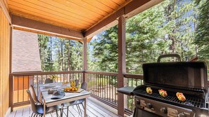 House (4 Bedrooms) | Interior - Teddy by Avantstay Majestic Cabin in Big Bear w/ Balcony (Big Bear Lake)