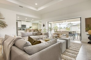 55-inch TV with digital channels, streaming services - Sirenia by Avantstay Gorgeous Cape Coral Home w/ Pool & Modern Interior (Cape Coral)