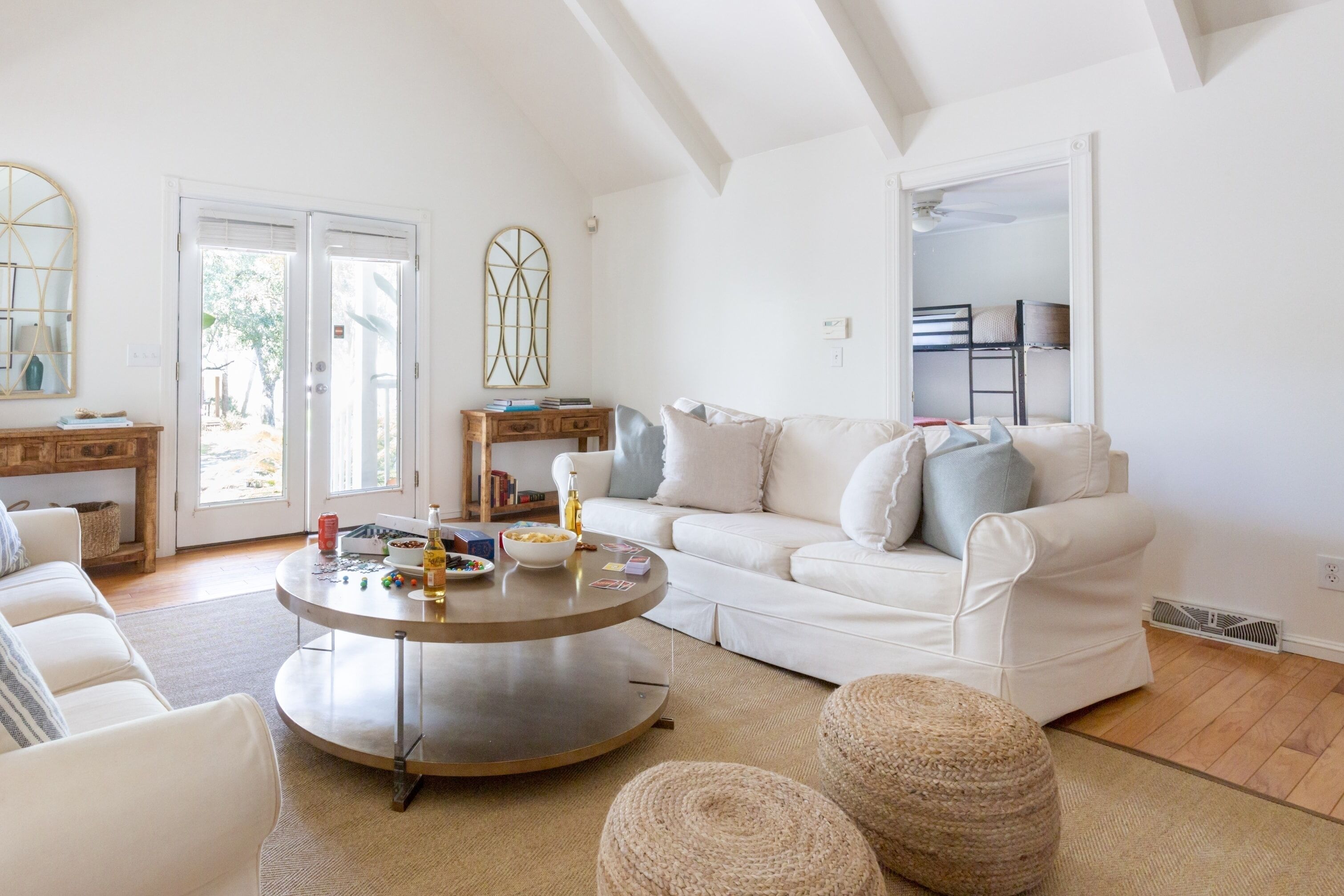 Orchard by Avantstay Whimsical Home w/ Lush Backyard