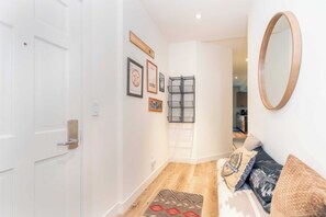Nhà (2 Bedrooms) | Nội thất