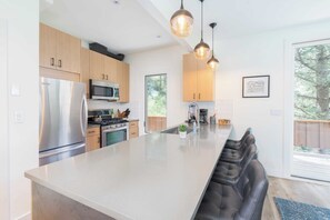 Nhà (2 Bedrooms) | Nội thất