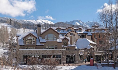 Le Chamonix D by Avantstay Located In Mountain Village, Close to Gondola & Skiing