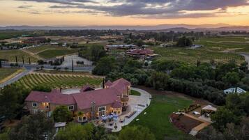 Villa (Multiple Bedrooms) | Bahagian dalam