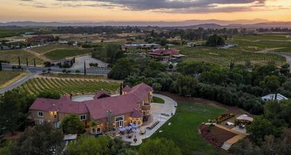 Sleeps 20 Vineyard Estate w/ Resort Pool, Spa & Game Room Wilson Creek Manor by Avantstay