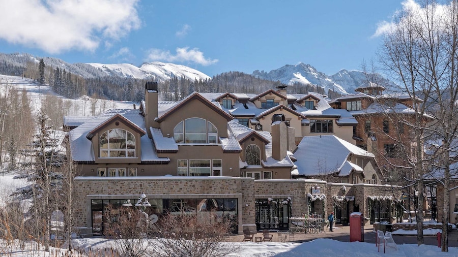 Le Chamonix B by Avantstay Located In Mountain Village, Close to Gondola & Skiing