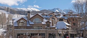 Le Chamonix B by Avantstay Located In Mountain Village, Close to Gondola & Skiing