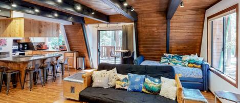 Télévision, cheminée