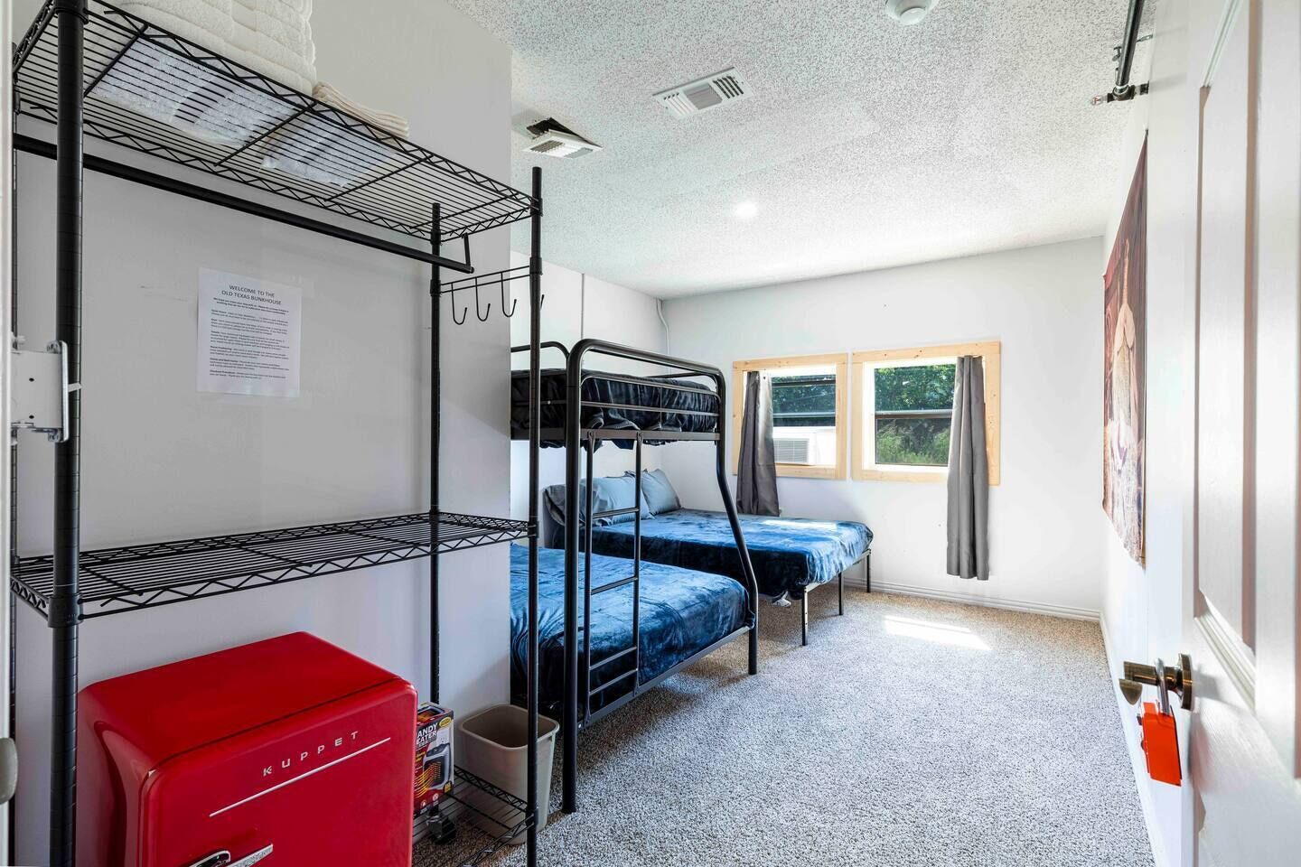 Farmstay🐮Private RM#7🐓Old Texas Bunkhouse