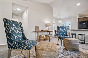 TV - Heart of Caldwell*KingBed*Fast Wifi*5min>I84 (Caldwell)