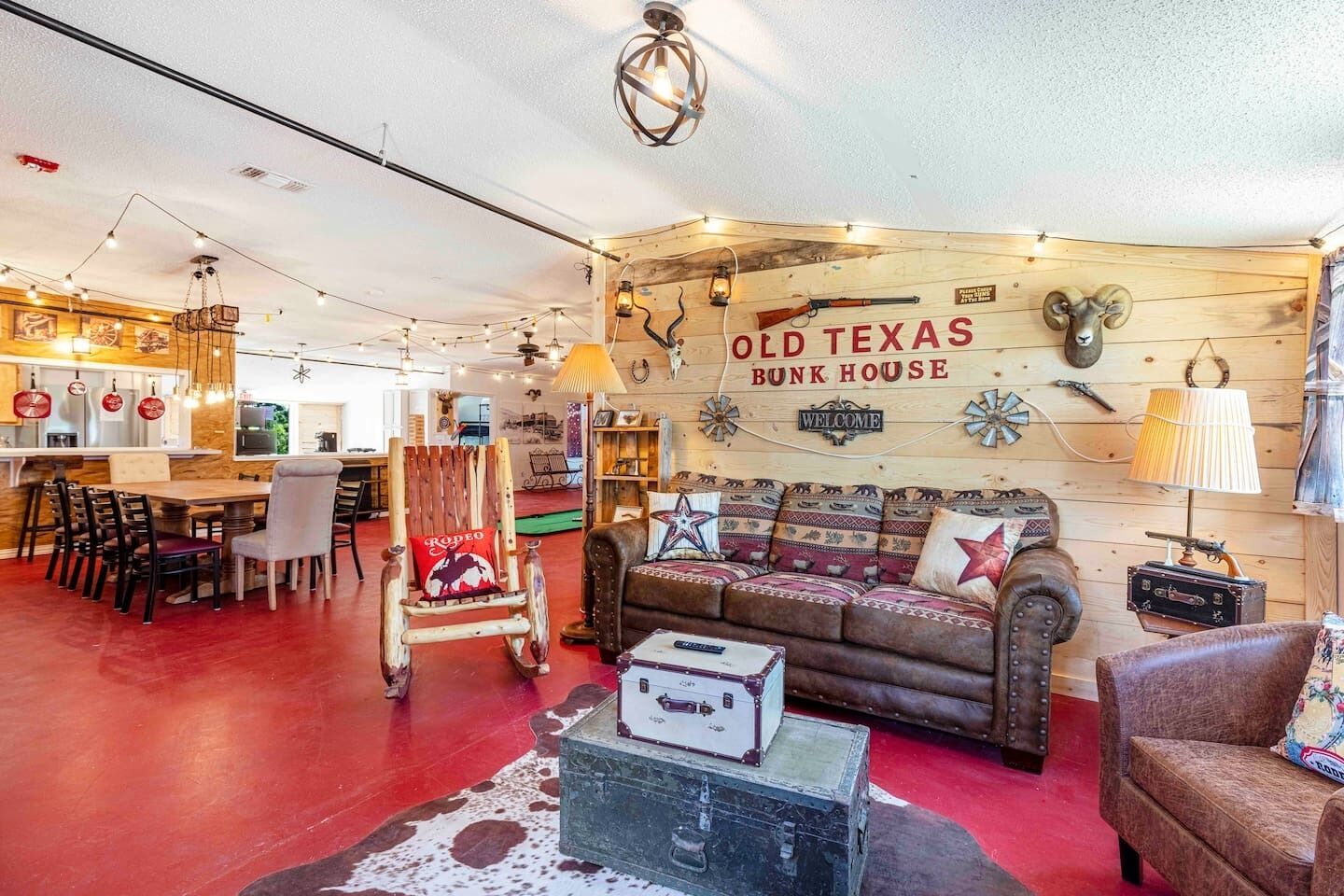 Farmstay🐮Private RM#9🐓Old Texas Bunkhouse