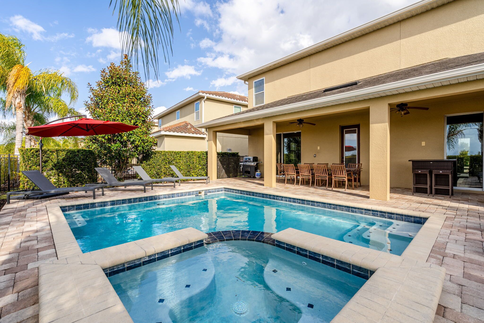 Sleeps 26*11 Bedrooms*Pool*Sauna*4800ft²*