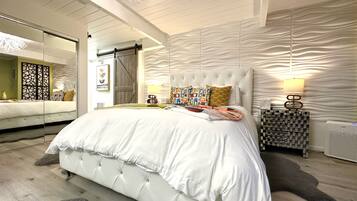 1 bedroom, desk, iron/ironing board, free WiFi