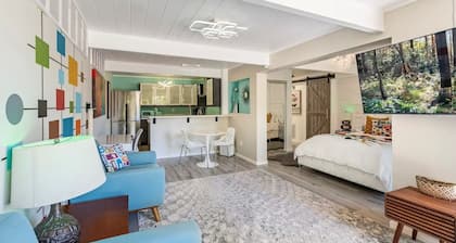 Stylish Retro Luxury - Mid Century Eichler, Stylish Retro Luxury - Mid Century Eichler