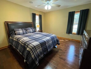 2 室のベッドルーム、インターネット、ベッドシーツ