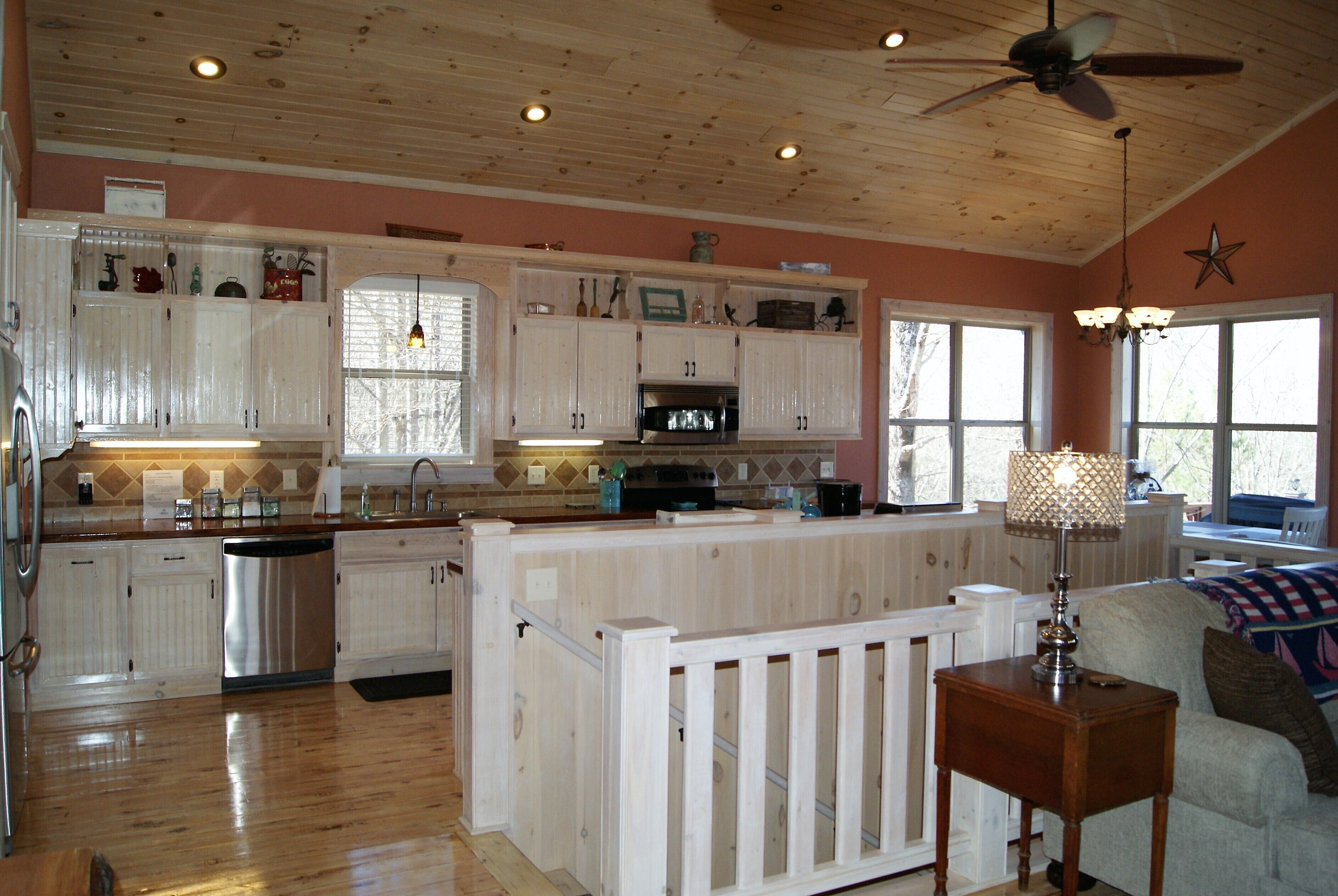 Campfire Mountain - mountain views & fire pit