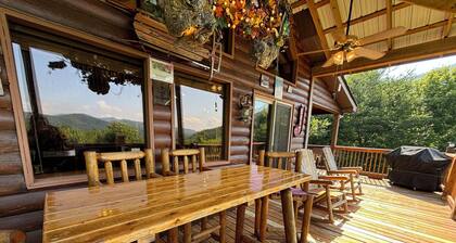 Smokies View - private chalet with mountain views