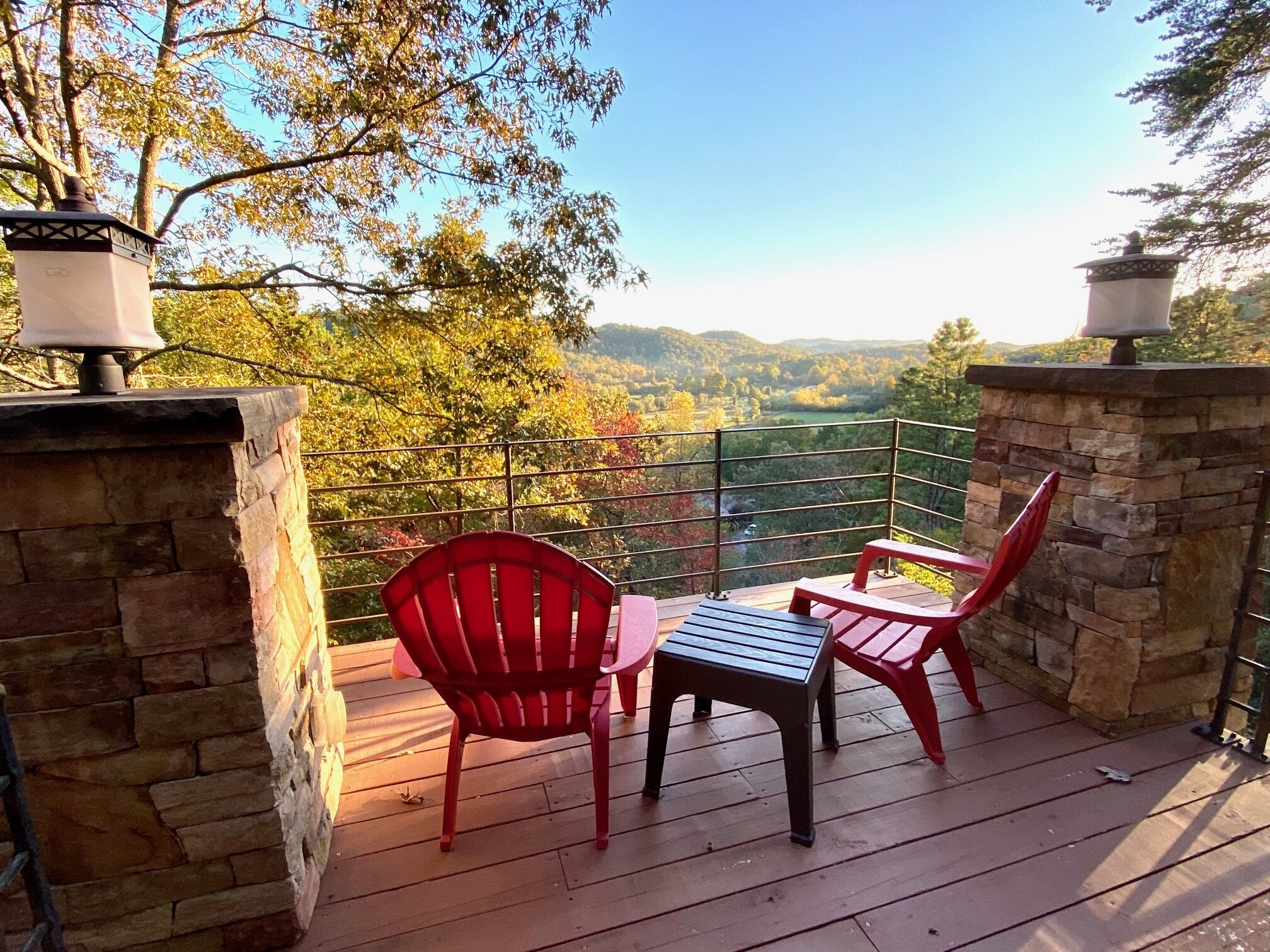 Falling Waters - upscale mountain living