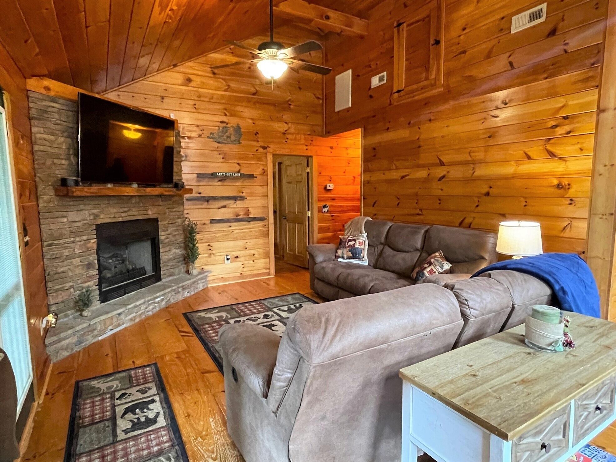 Bear Necessities - One level living!