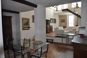 Interior - Mario's apartment in the historic center with t two terraces (Cagliari)