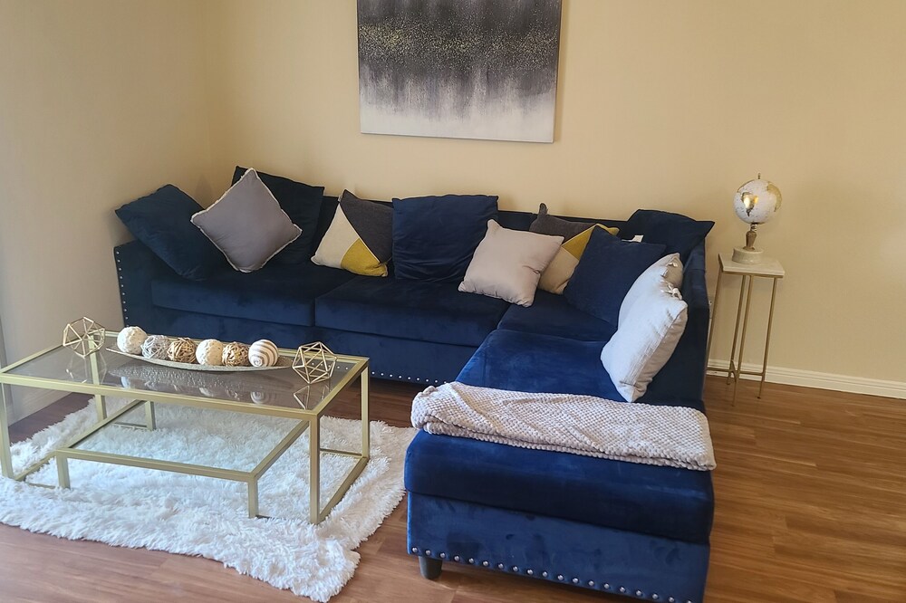Lovely Condo in Heart of Texas Medical Center Area