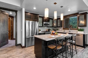 Fridge, microwave, oven, stovetop - Interior Design, Luxury Community Amenities, Free Shuttle + Pet-Friendly! (Park City)