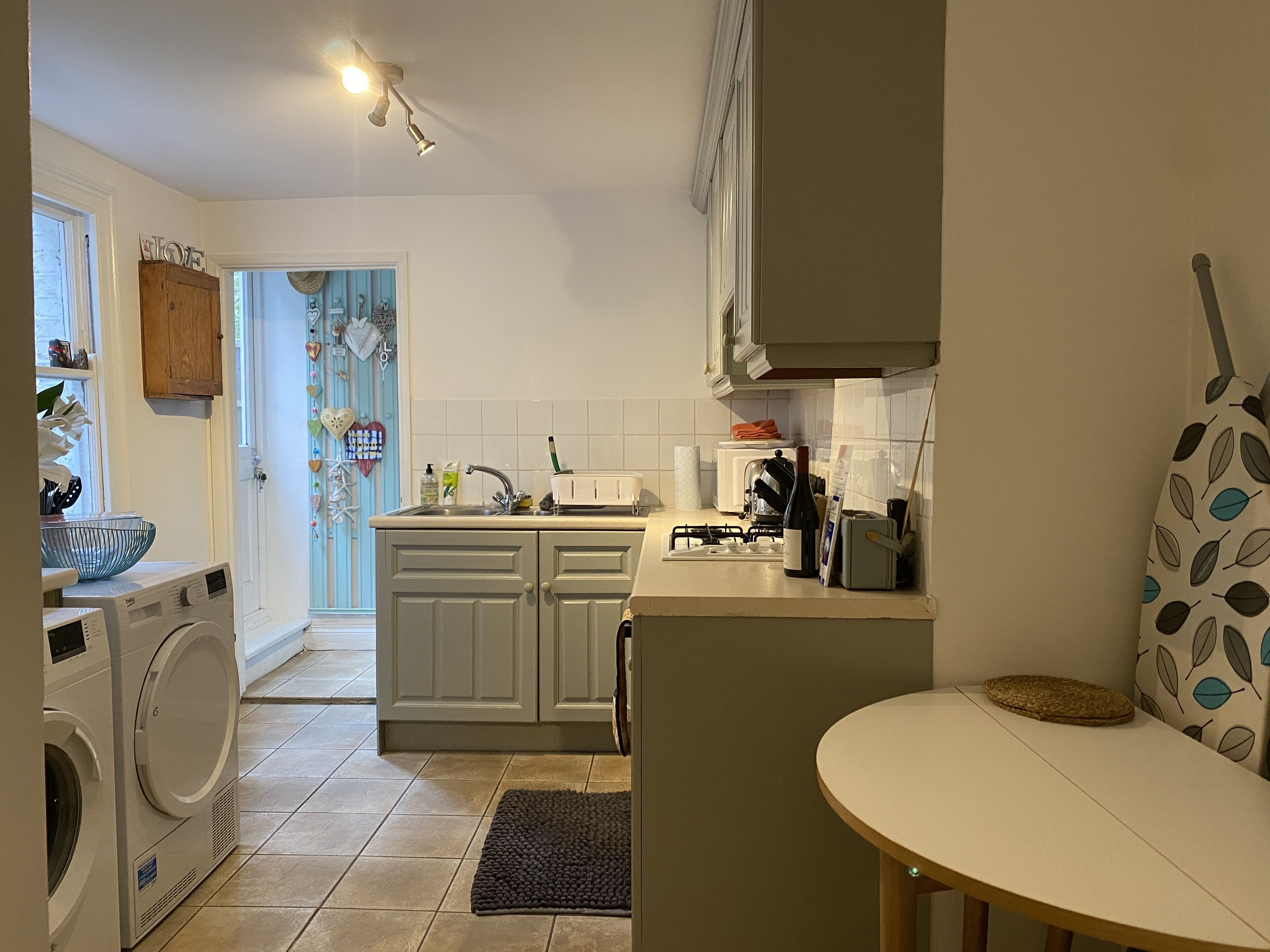 Cute One Bedroom Garden Flat in Putney