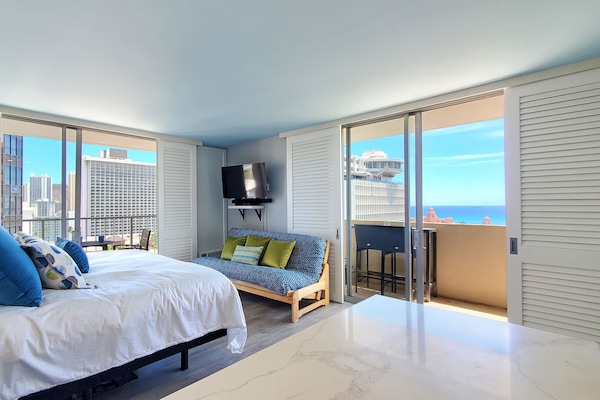 Skrivbord, strykjärn/strykbräda, gratis wi-fi och sängkläder