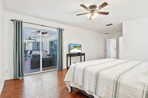 2 bedrooms, desk, travel crib, WiFi