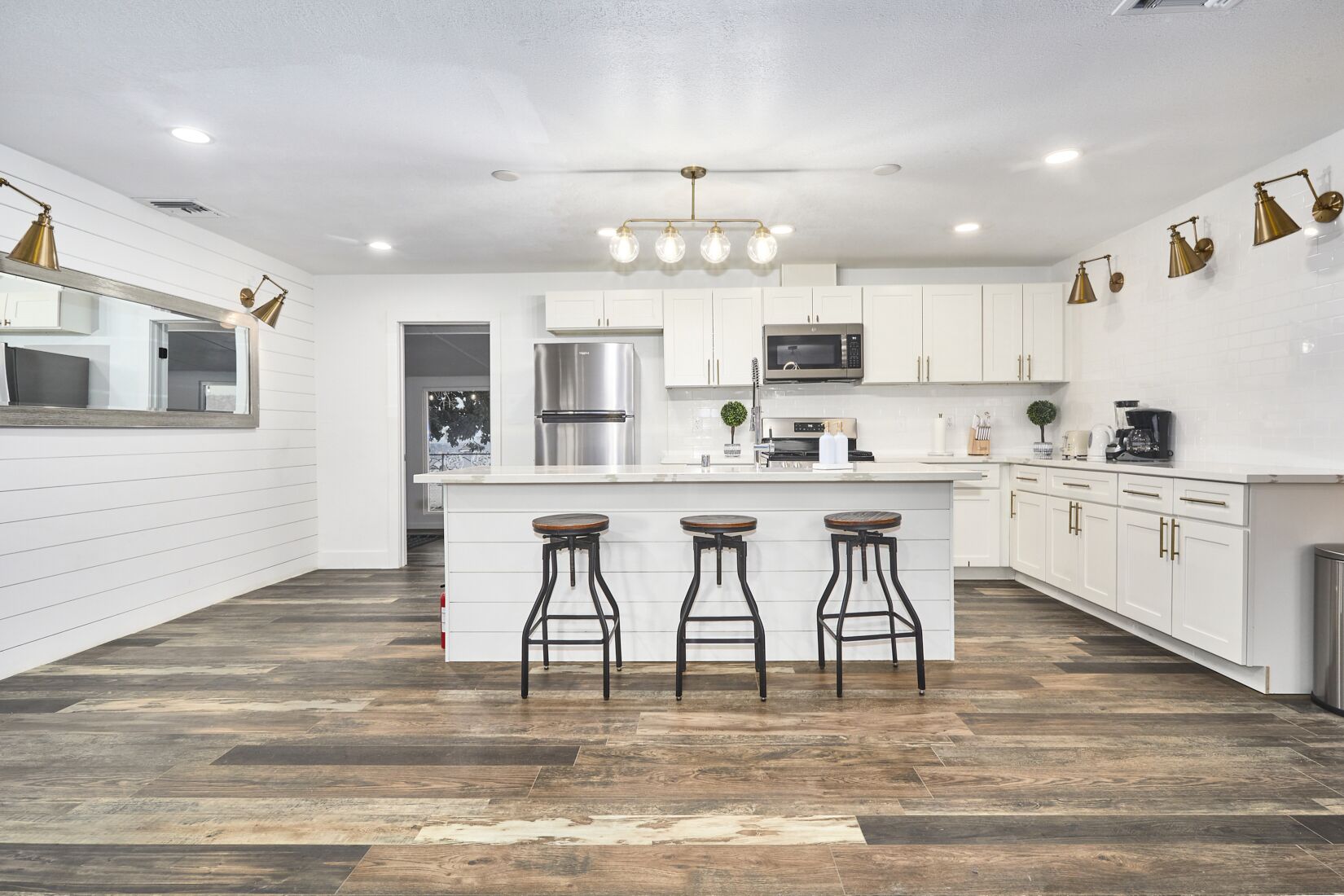 Game Room /Spa /Cowboy Pool /Hammocks /Volleyball / Bocce Ball/ Yoga