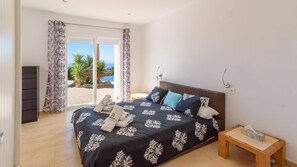 3 室のベッドルーム、アイロン / アイロン台、WiFi