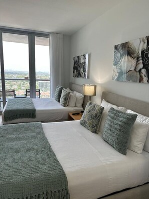 1 chambre, bureau, fer et planche à repasser, Wi-Fi