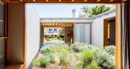 Bundeena Beach House - Royal National Park