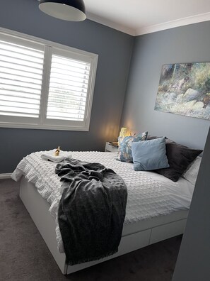 4 Schlafzimmer, Bügeleisen/Bügelbrett, WLAN, Bettwäsche