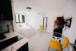 1 bedroom, desk, iron/ironing board, free WiFi