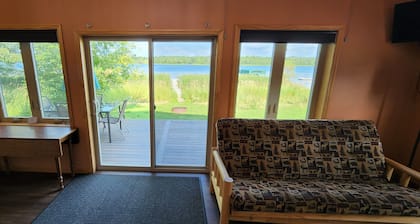 Beautiful Lakeside Grand Cabin