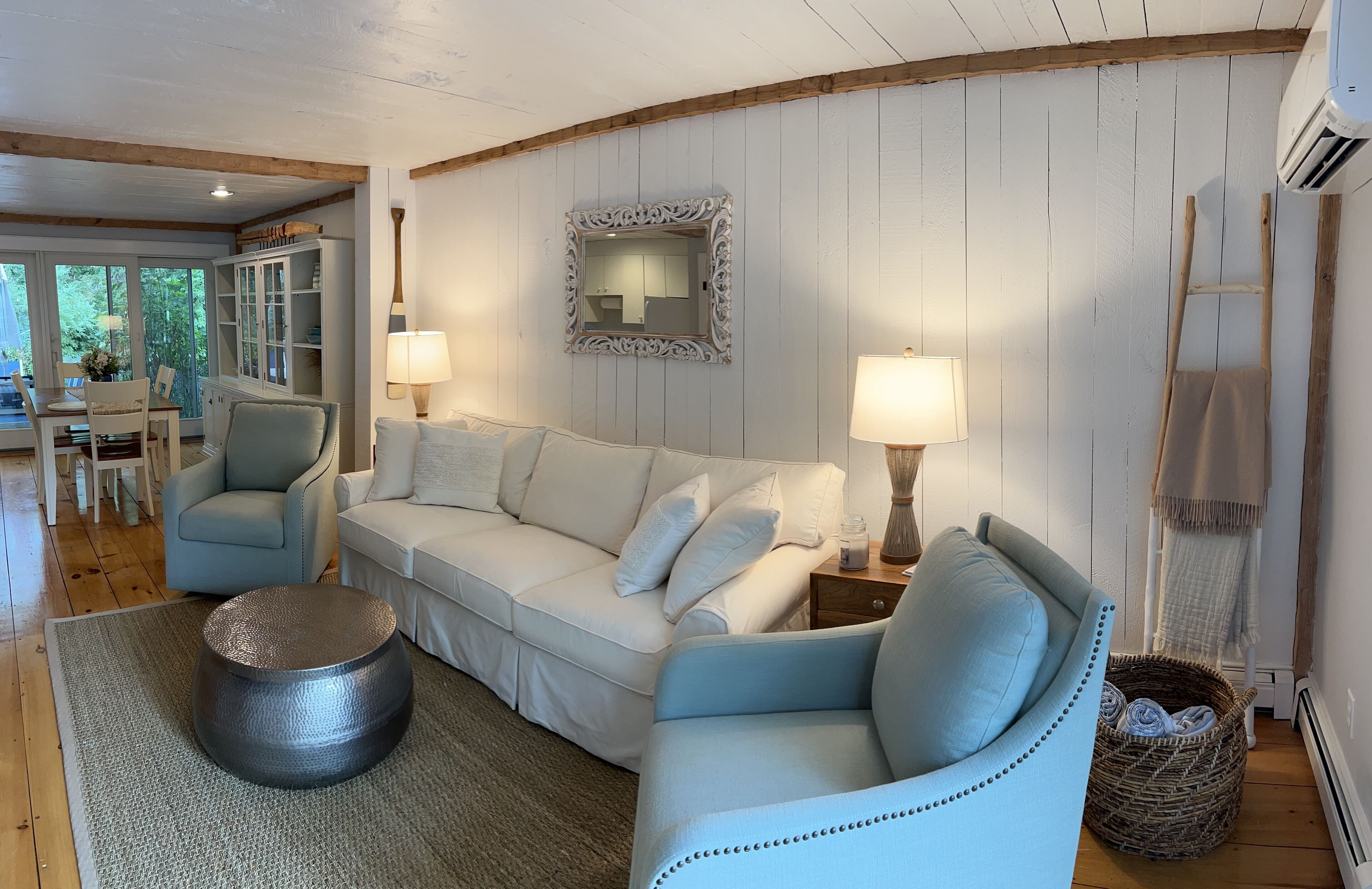 Nantucket Style Cottage Steps from Private Beach