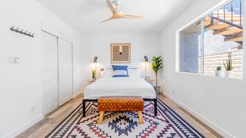 3 bedrooms, internet, bed sheets