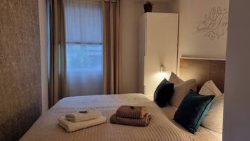 1 makuuhuone, työpöytä, vauvan matkasänky, ilmainen Wi-Fi