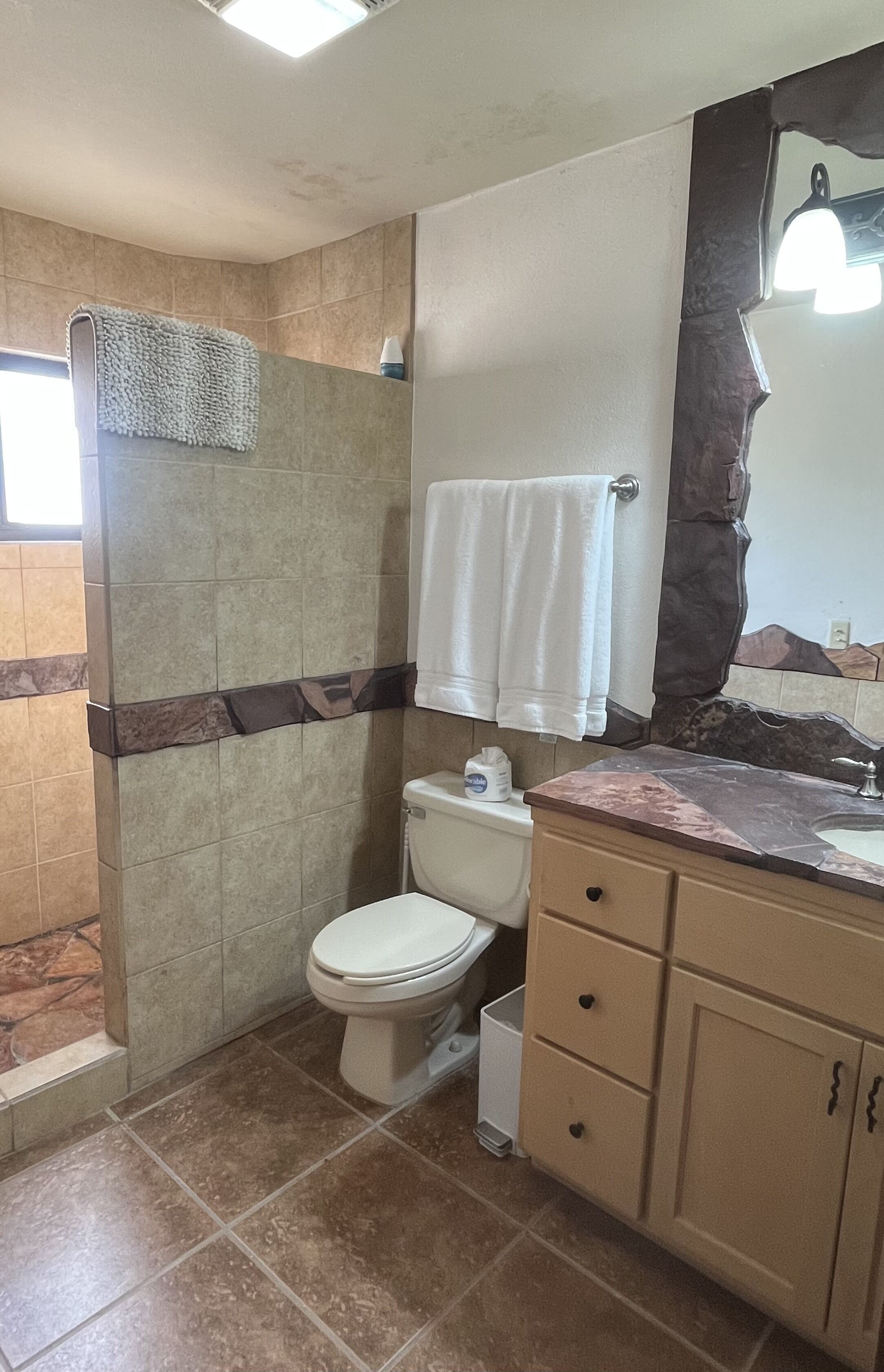 Fiesta Vida - 8 BR/8.5 BA with Splash Pool - Sleeps 26