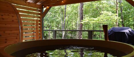 Bain à remous extérieur