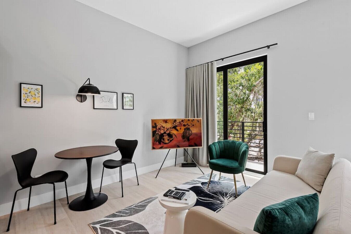 Pretty Rola #303 Signature Apartment w King Bed, Brand new and Central Location!