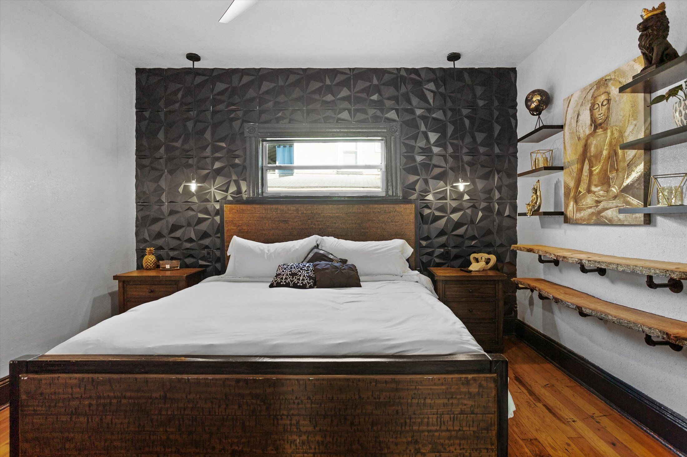 One of a kind Bungalow in Historic Uptown