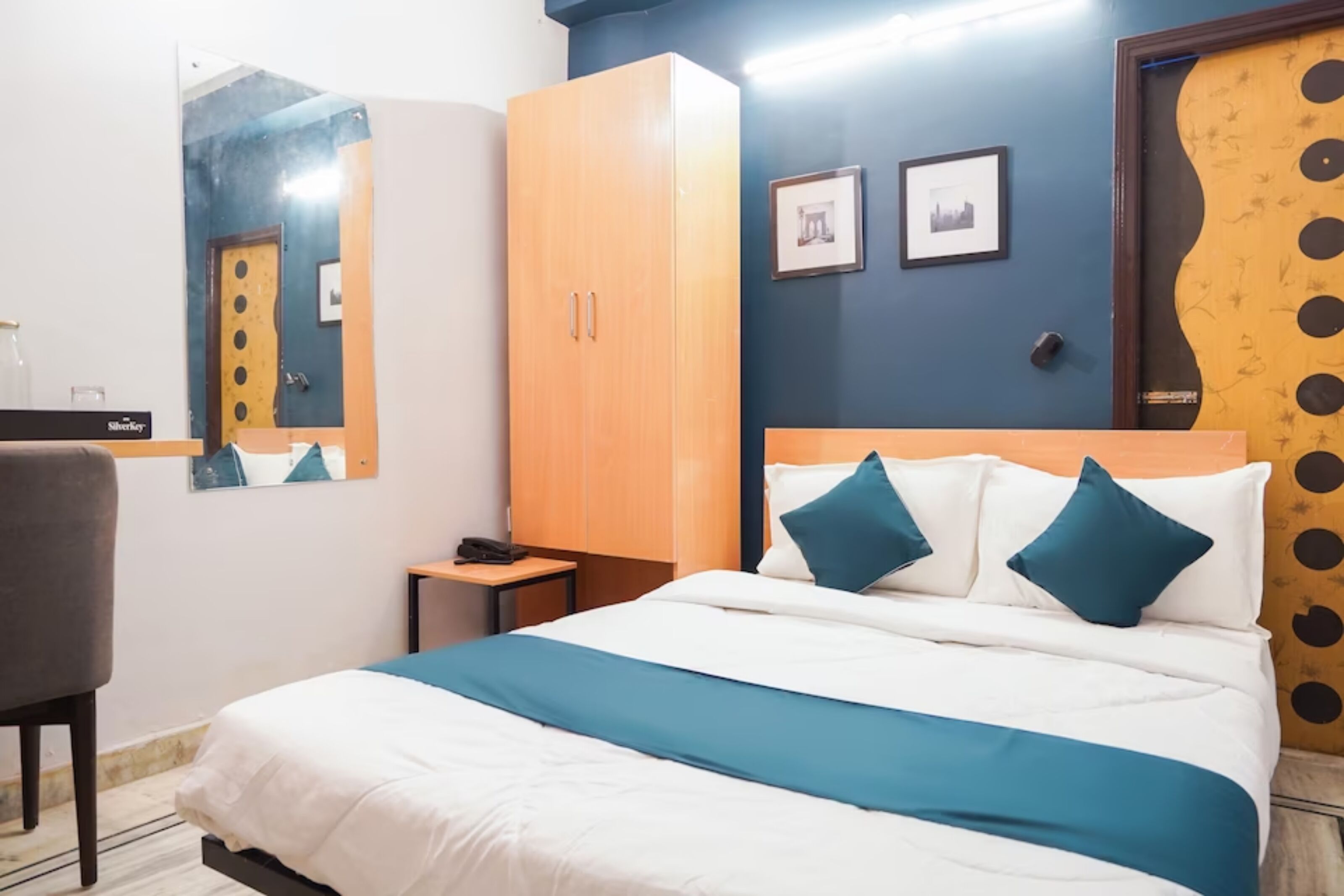 Goroomgo Giriraj Stay Hub Kolkata