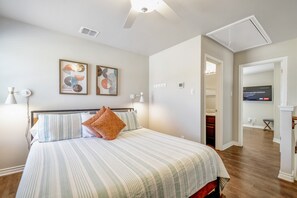 2 chambres, fer et planche à repasser, Wi-Fi gratuit, draps fournis